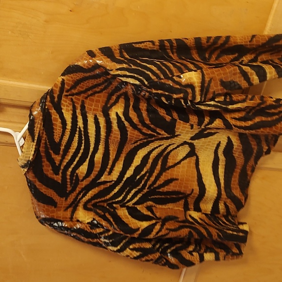 Leopard Jacket - Picture 10 of 10